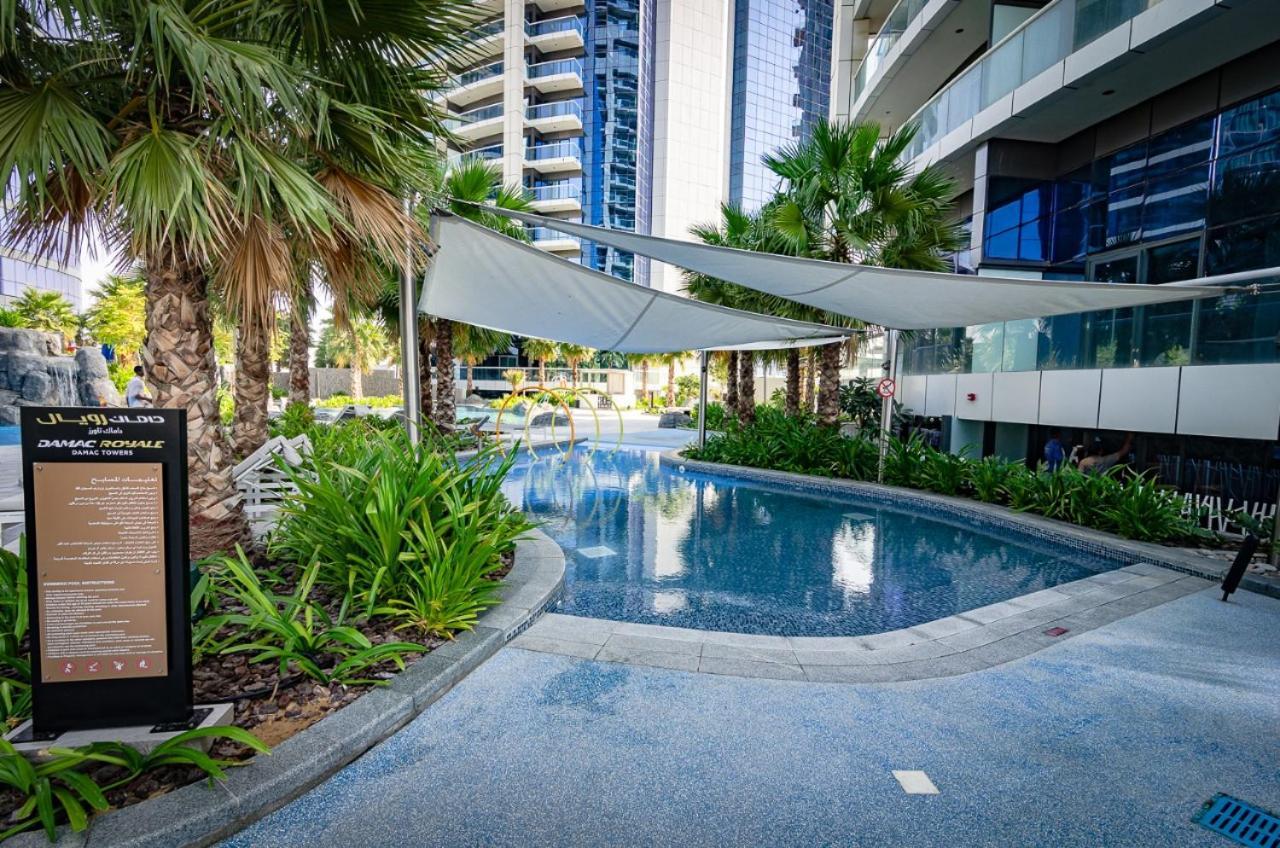 Royal Club By Rvhr, Paramount Tower B, Business Bay Dubai Exterior foto